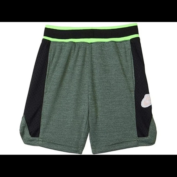 Nike Kids Hoopfly Shorts, Size 2T, NWT - Picture 1 of 6